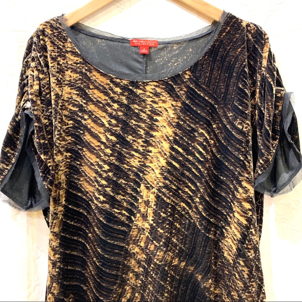 NY & CO velvet animal print sheer trim dress